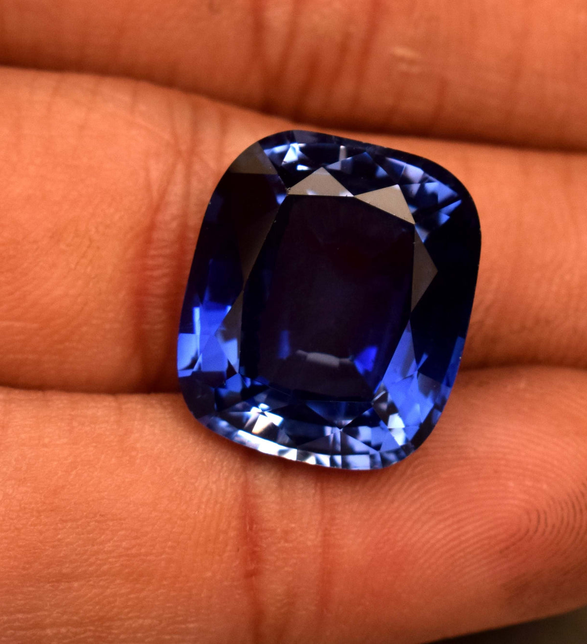 Blue Sapphire 20.00 ct – Cushion Cut Loose Gemstone