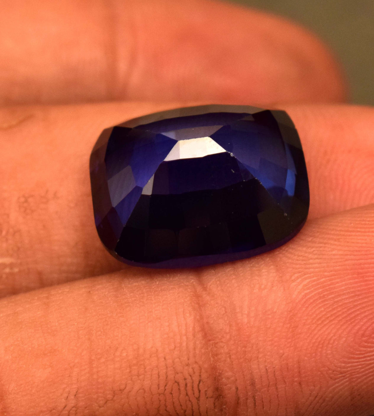 Blue Sapphire 20.00 ct – Cushion Cut Loose Gemstone